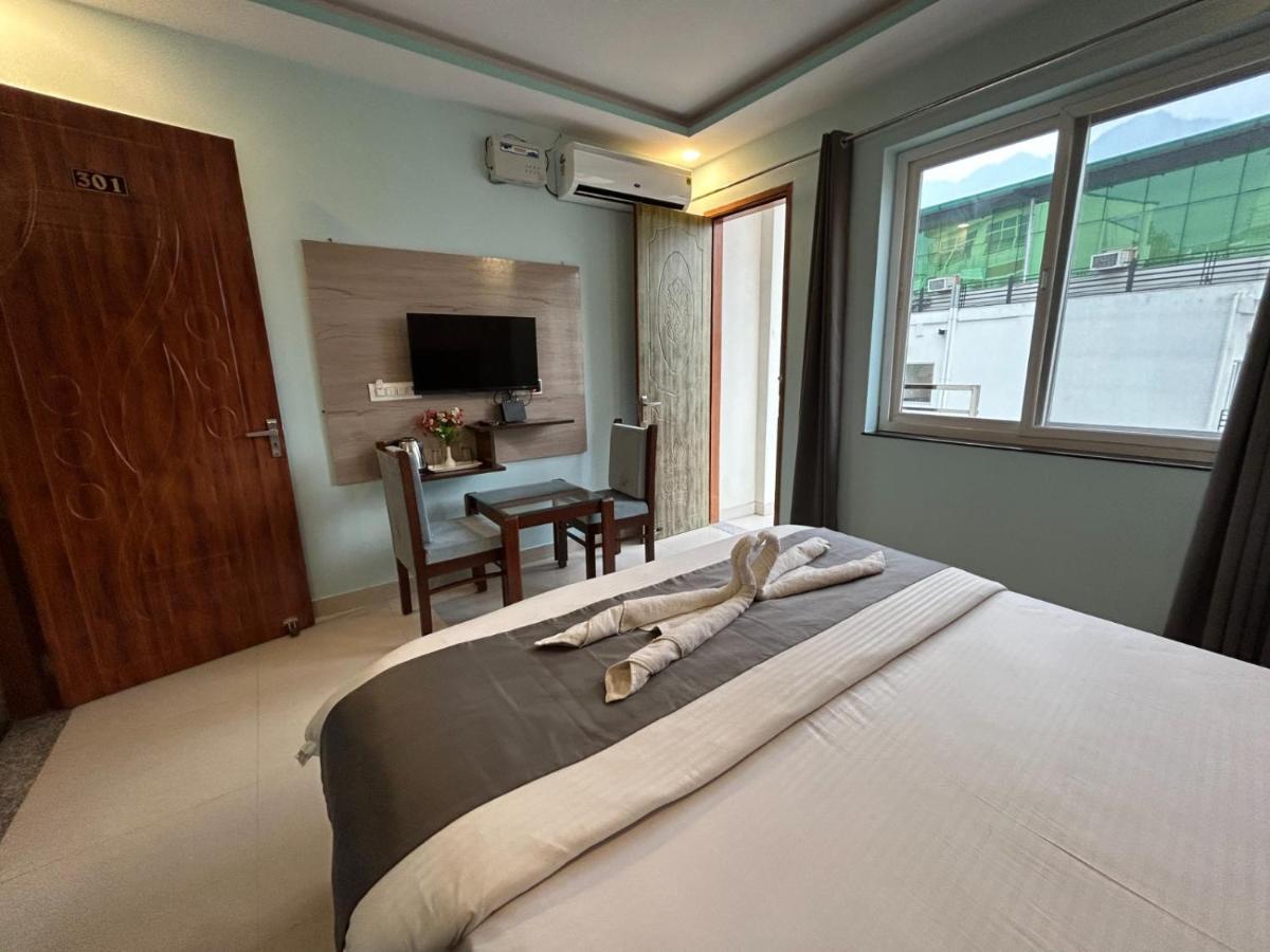 Hotel Kaanha Residency Inn By Shree Krishna Hospitality Rishīkesh Екстериор снимка