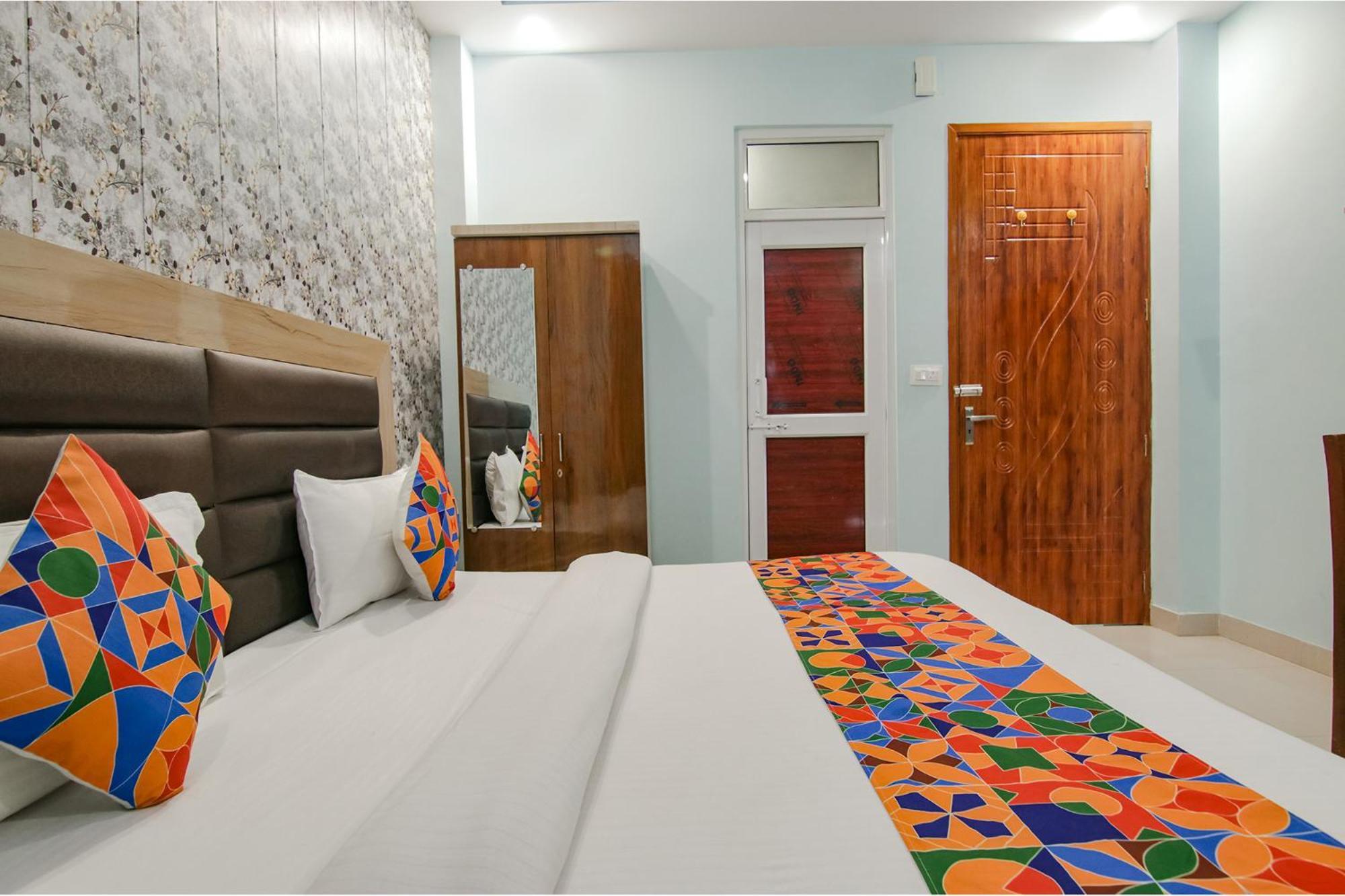Hotel Kaanha Residency Inn By Shree Krishna Hospitality Rishīkesh Стая снимка